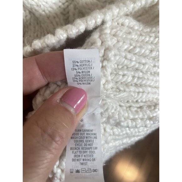 Aerie White Chunky Cardigan Sweater Women’s Sz M Oversized Fisherman Casual - Picture 5 of 8
